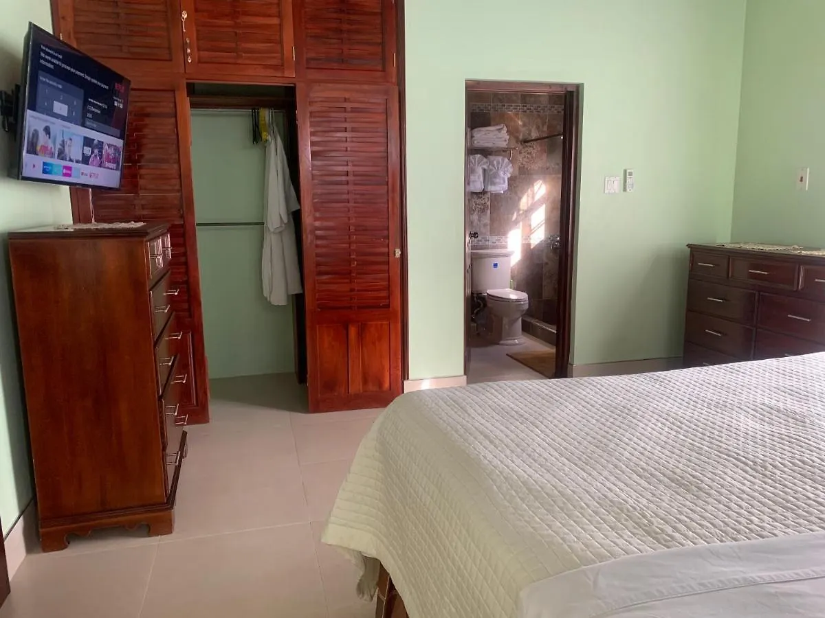 Apartment White House By White River Ocho Rios